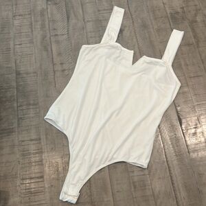 Vestique Cream Bodysuit Thick Straps Square Chest Notch Neckline size medium